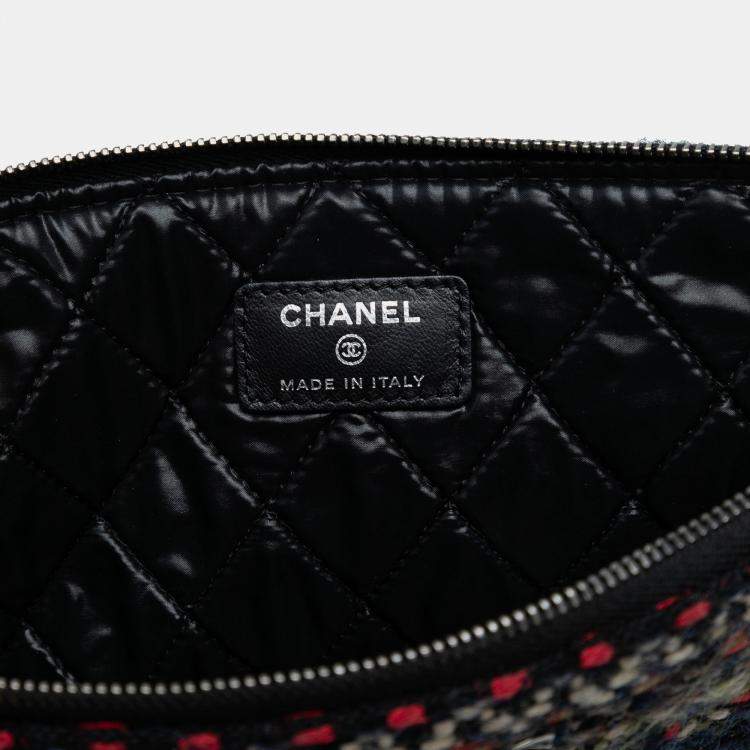Pre Owned Chanel Blue Quilted Tweed and Wool Cosmetic Pouch