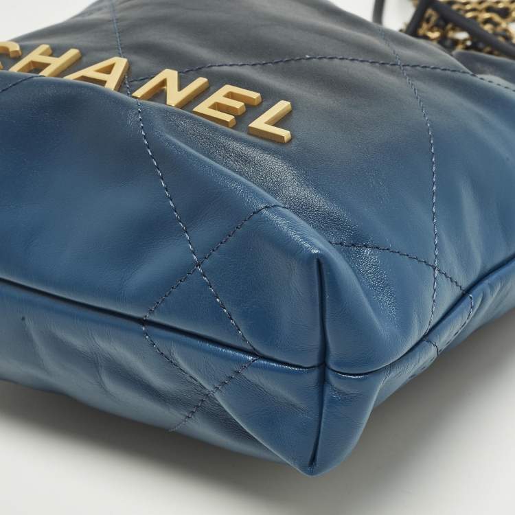 Pre Owned Chanel 22 Mini Ombre Blue Quilted Leather Chain Bag