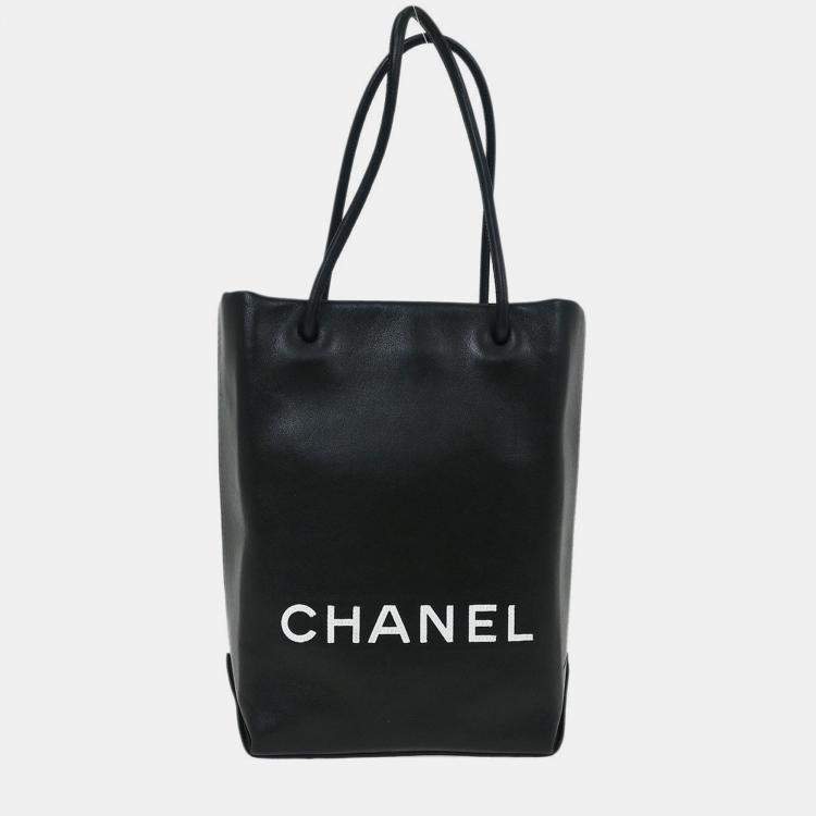 Pre Owned Chanel Black Calfskin Essential Tote Bag