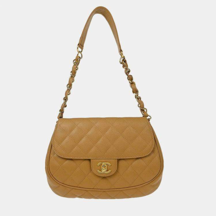 مملوكة مسبقًا Chanel Beige Calfskin Handbag