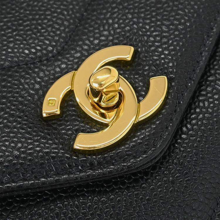 مملوكة مسبقًا Chanel Black Calfskin Chevron Single Flap Shoulder Bag