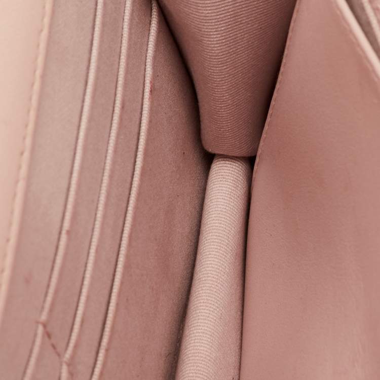 Pre Owned Chanel 19 Flap Pink Quilted Leather Wallet On Chain