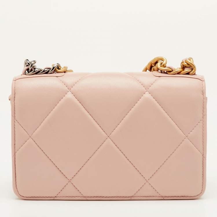 Pre Owned Chanel 19 Flap Pink Quilted Leather Wallet On Chain