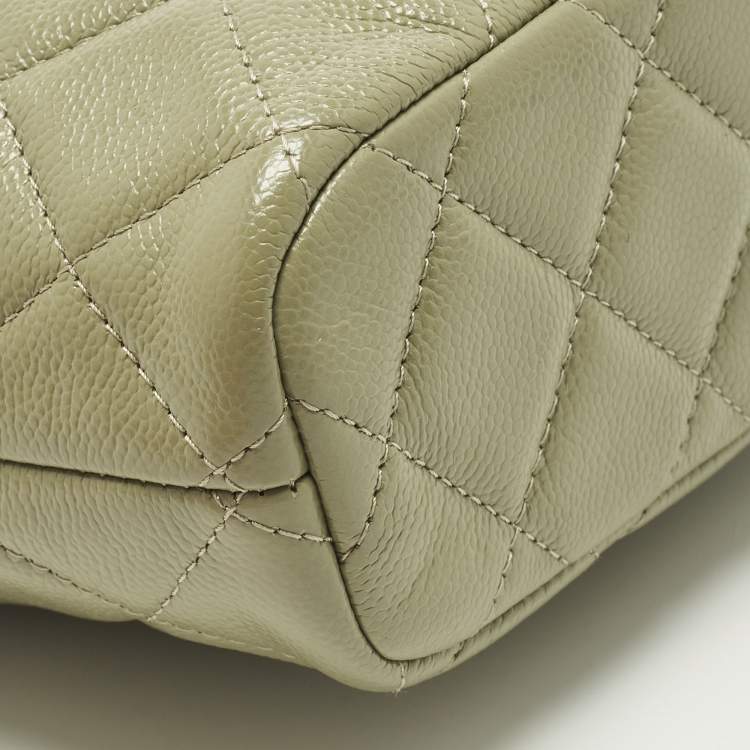 Pre Owned Chanel Classic Chain Light Green Quilted Caviar Leather Hobo