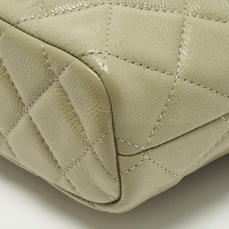Pre Owned Chanel Classic Chain Light Green Quilted Caviar Leather Hobo