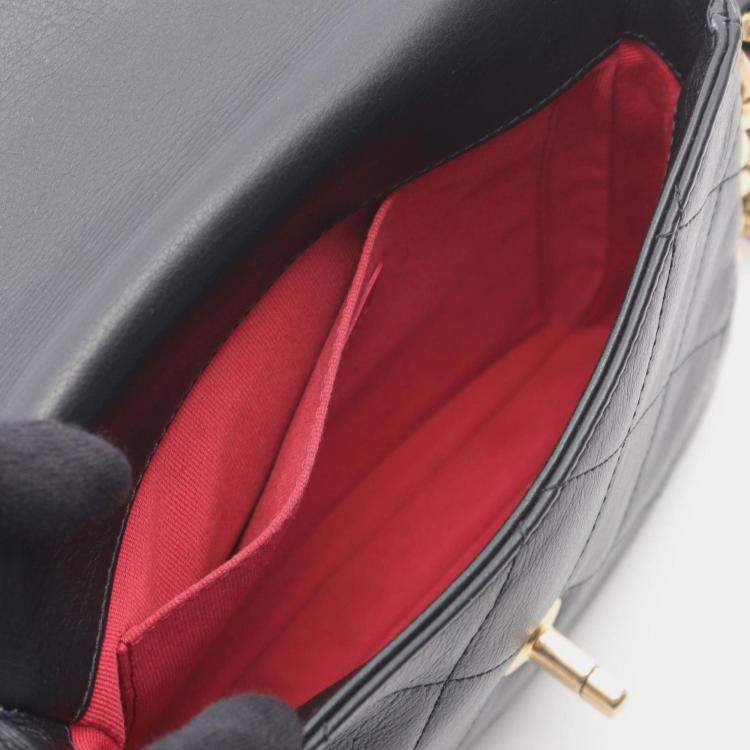 مملوكة مسبقًا Chanel Matelasse Small Flap Shoulder Bag In Lambskin Leather Black