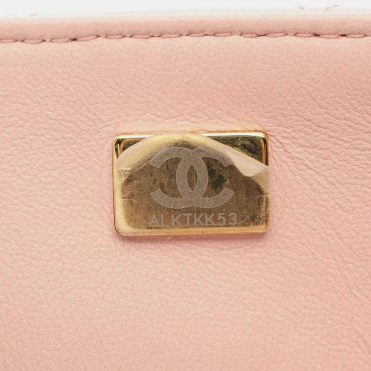 مملوكة مسبقًا Chanel Matelasse Shoulder Bag Lambskin (Sheepskin) Pink