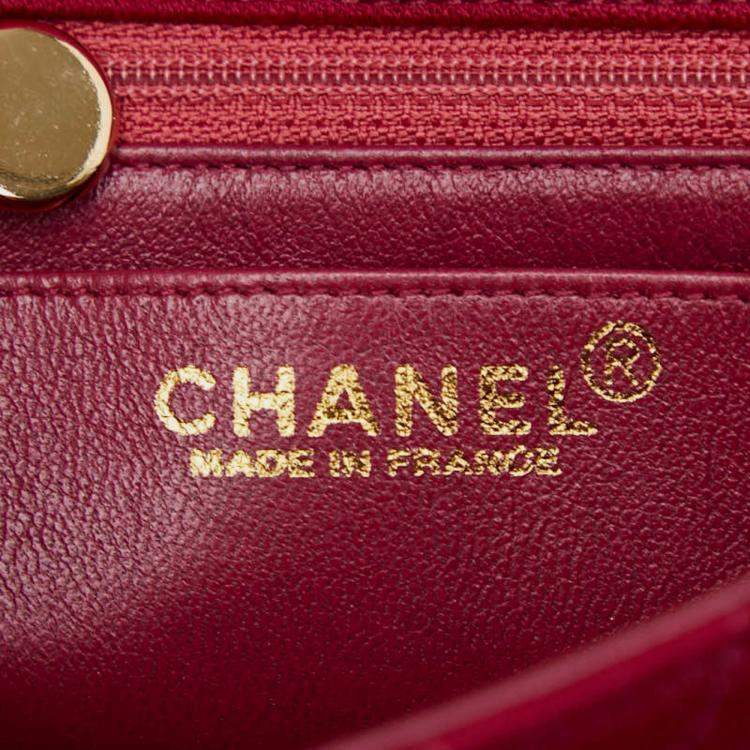 مملوكة مسبقًا Chanel Coco Mark Mini Matelasse 17 Chain Shoulder Bag Red Cotton