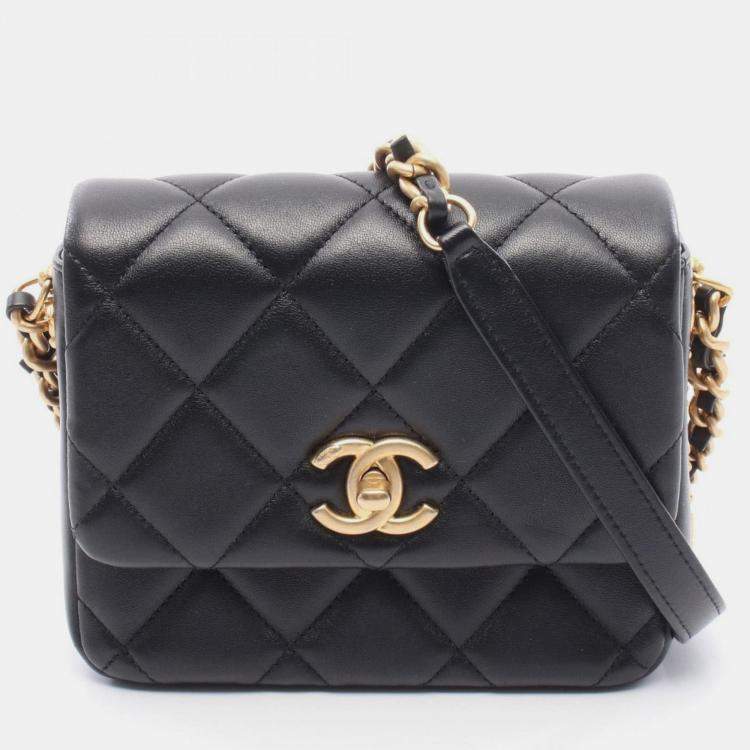 Pre Owned Chanel Matelasse Shoulder Bag Lambskin Leather Black