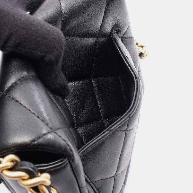 Pre Owned Chanel Matelasse Shoulder Bag Lambskin Leather Black