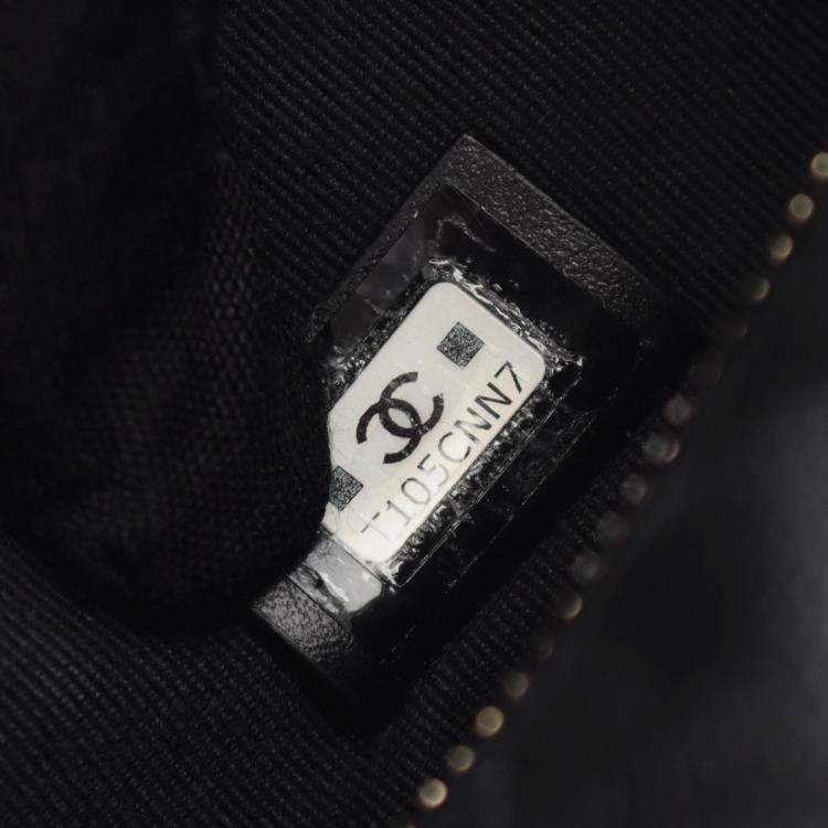 Pre Owned Chanel Matelasse Handbag Calfskin Leather Black