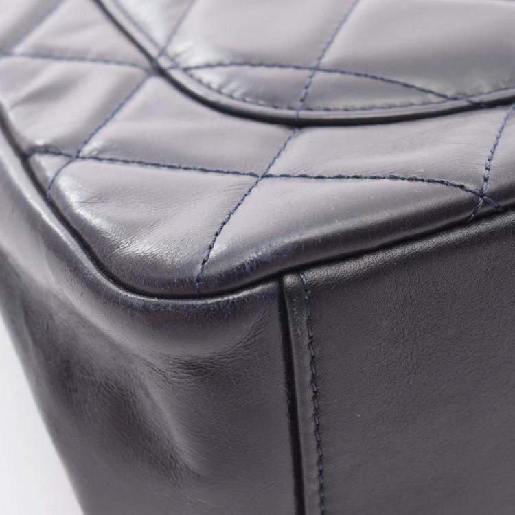 Pre Owned Chanel Matelasse Top Handle Shoulder Bag In Lambskin Leather Navy Blue
