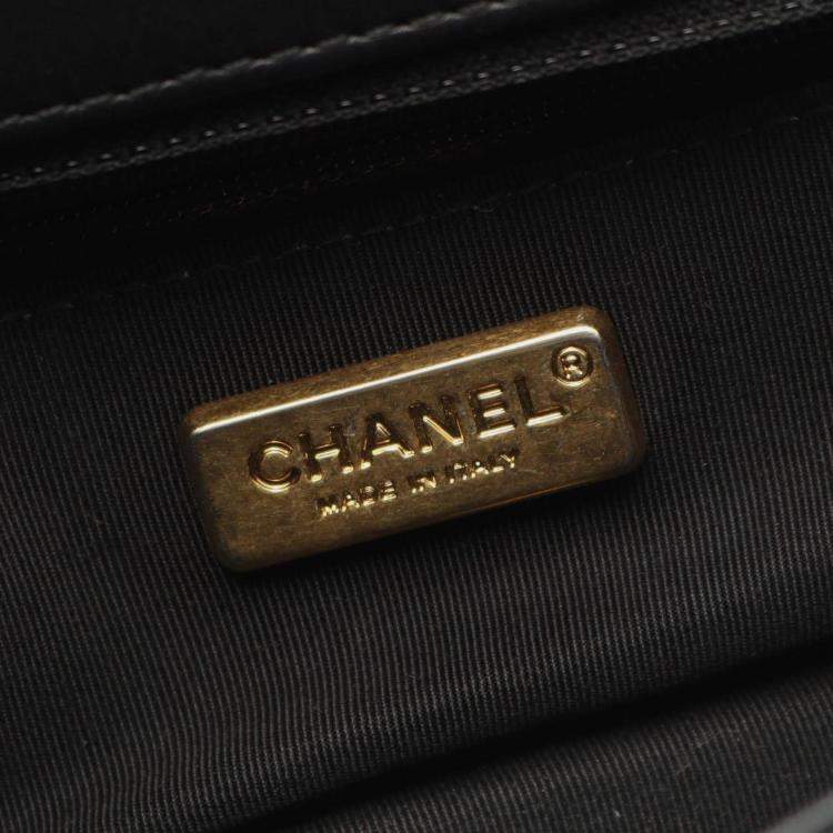 Pre Owned Chanel V-Stitch Shoulder Bag In Lambskin Leather Black