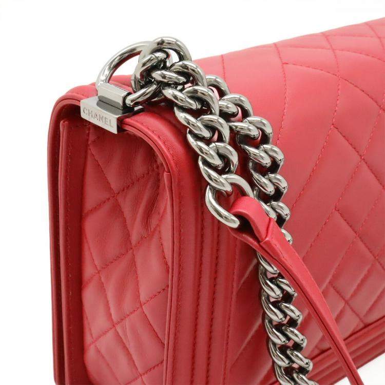 مملوكة مسبقًا Chanel Boy Chanel Matelasse Coco Mark Chain Shoulder Bag In Fuchsia Pink Lambskin
