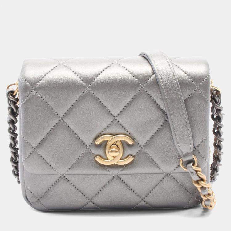 Pre Owned Chanel Matelasse Shoulder Bag Leather Silver