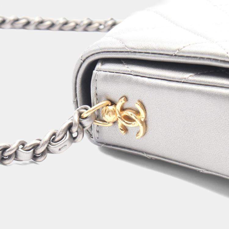 Pre Owned Chanel Matelasse Shoulder Bag Leather Silver