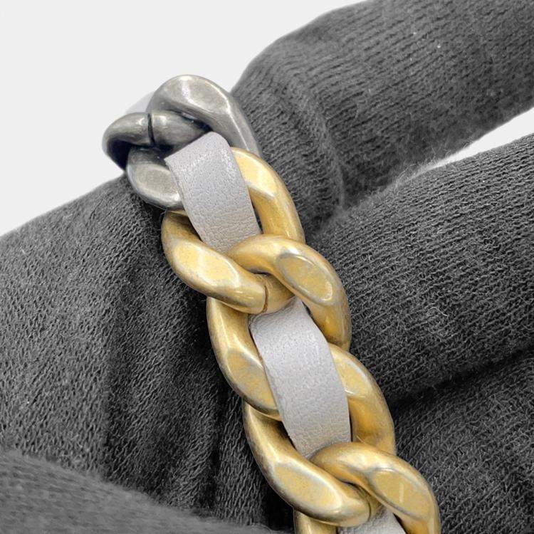 Pre Owned Chanel Chain Wallet With Coco Mark And Matelasse Pattern 19 Lambskin