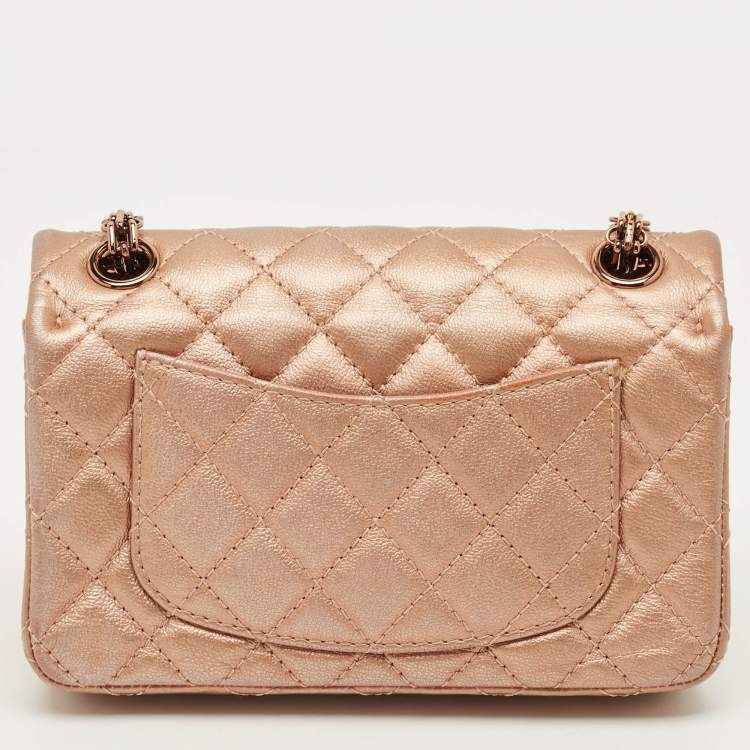 مملوكة مسبقًا Chanel Reissue 2.55 Classic 224 Rose Gold Quilted Leather Flap Bag