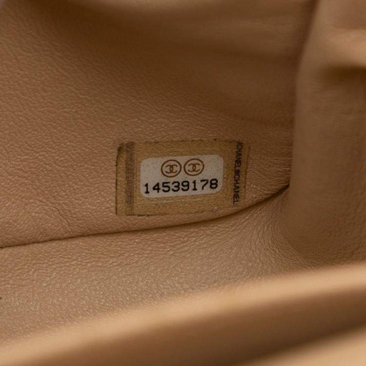 Pre Owned Chanel Beige Jumbo Classic Lambskin Double Flap