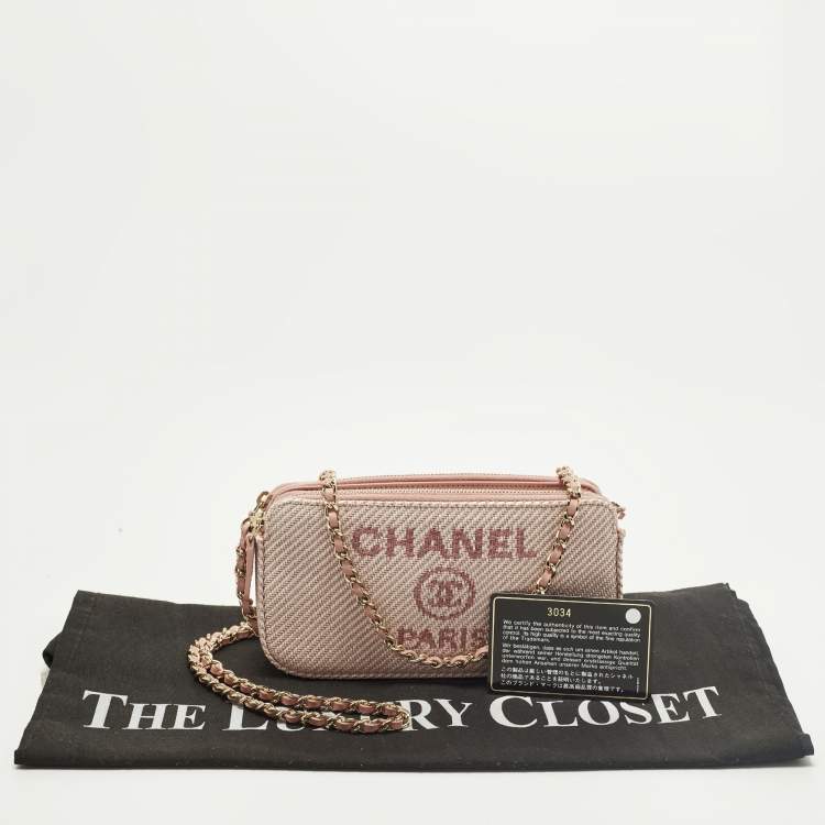 Pre Owned Chanel Deauville Double Zip Pink Fabric Chain Clutch 