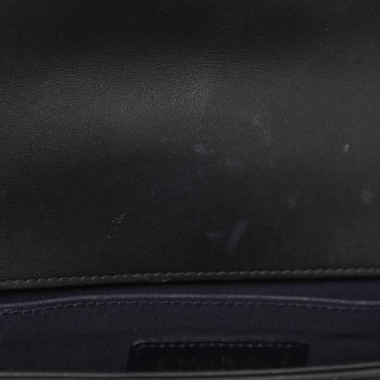 Pre Owned Chanel Boy Medium Black Quilted Leather Flap bag