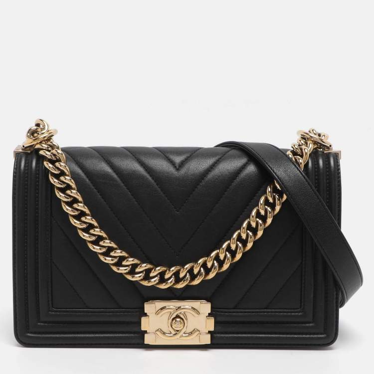 Pre Owned Chanel Boy Medium Black Quilted Leather Flap bag