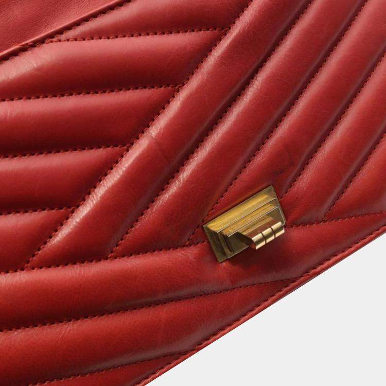 Pre Owned Chanel Gabrielle Red Chevron Quilted Leather Flap Bag