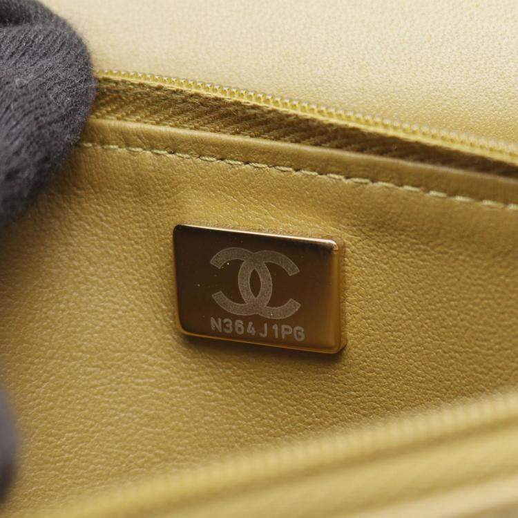 مملوكة مسبقًا Chanel CC Strass on Top Khaki Leather Wallet on Chain