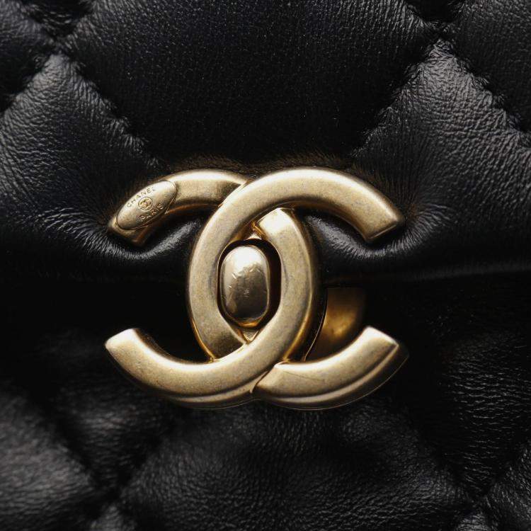 Pre Owned Chanel Lacquered Chain Flap Mini Black Lambskin Quilted Shoulder Bag