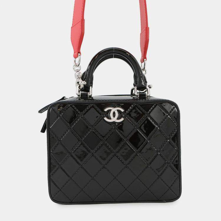 Pre Owned Chanel Vanity Black Patent Leather