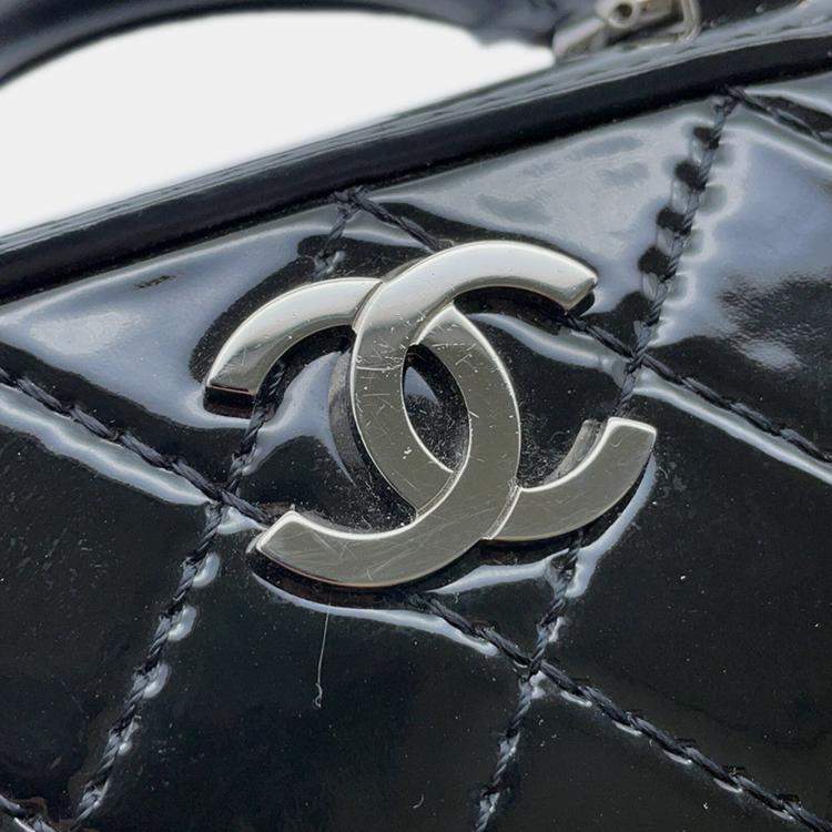 Pre Owned Chanel Vanity Black Patent Leather