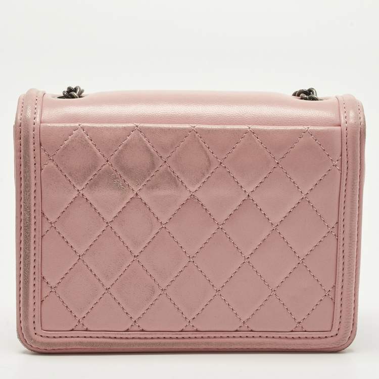 Pre Owned Chanel Boy Brick Pink Quilted Leather and Plexiglass Flap Bag
