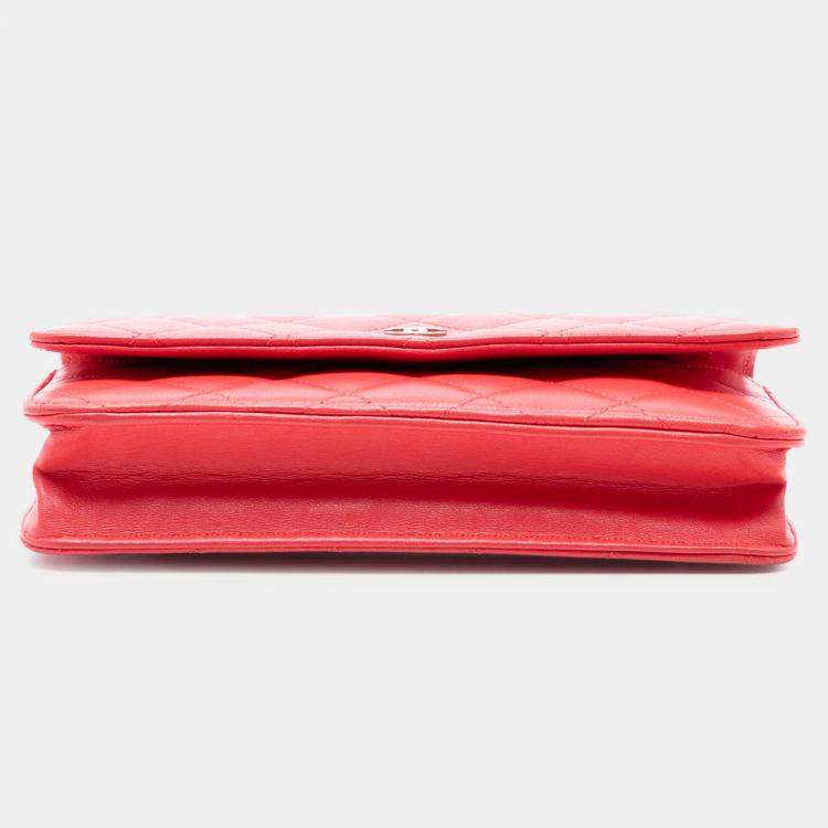 Pre Owned Chanel Red CC Quilted Lambskin Wallet on Chain