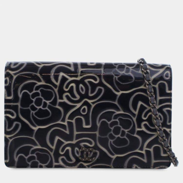 Pre Owned Chanel Blue CC Embossed Patent Camellia Wallet On Chain