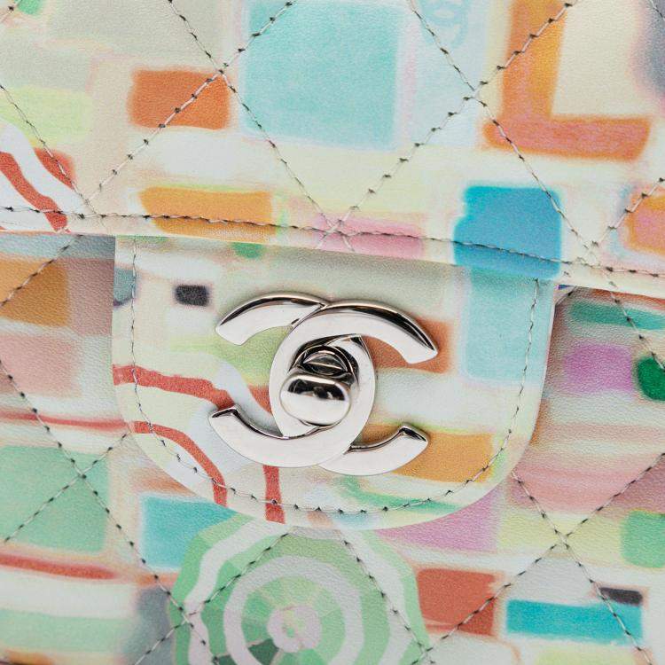 Pre Owned Chanel White Medium Quilted Printed Leather Umbrella Double Flap