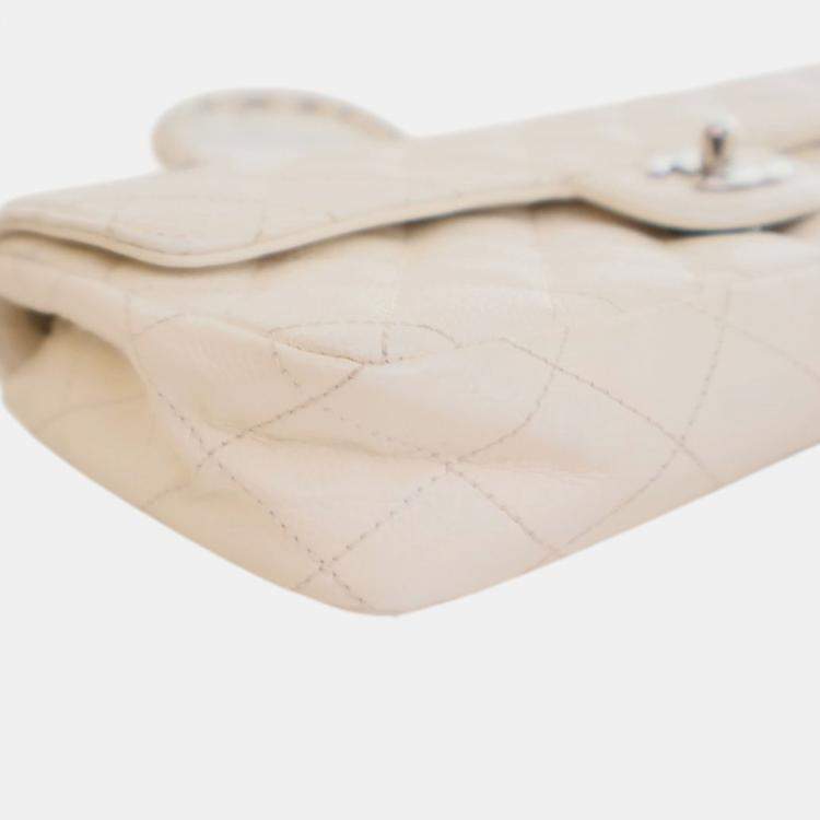Pre Owned Chanel White Classic Caviar East West Single Flap