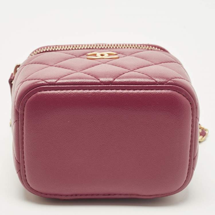 Pre Owned Chanel Vanity Case Mini Pink Quilted Leather Chain Bag