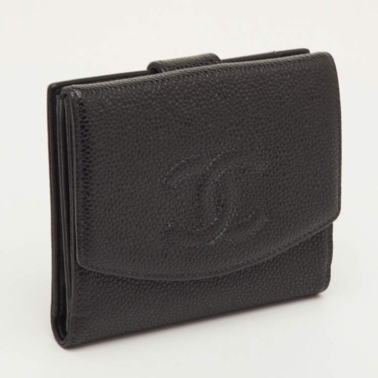 Pre Owned Chanel Black Caviar Leather CC Interlocking Compact Wallet