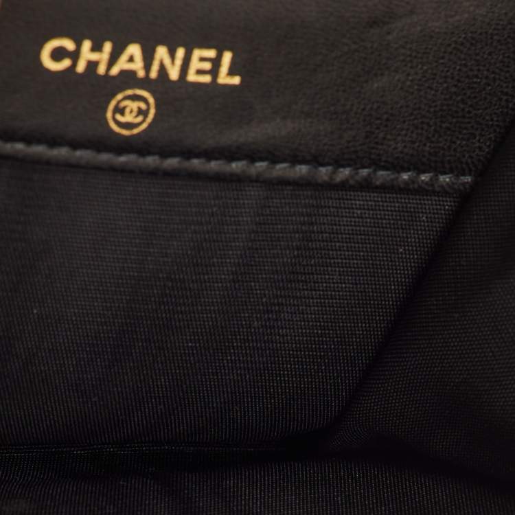 Pre Owned Chanel Black Caviar Leather CC Interlocking Compact Wallet