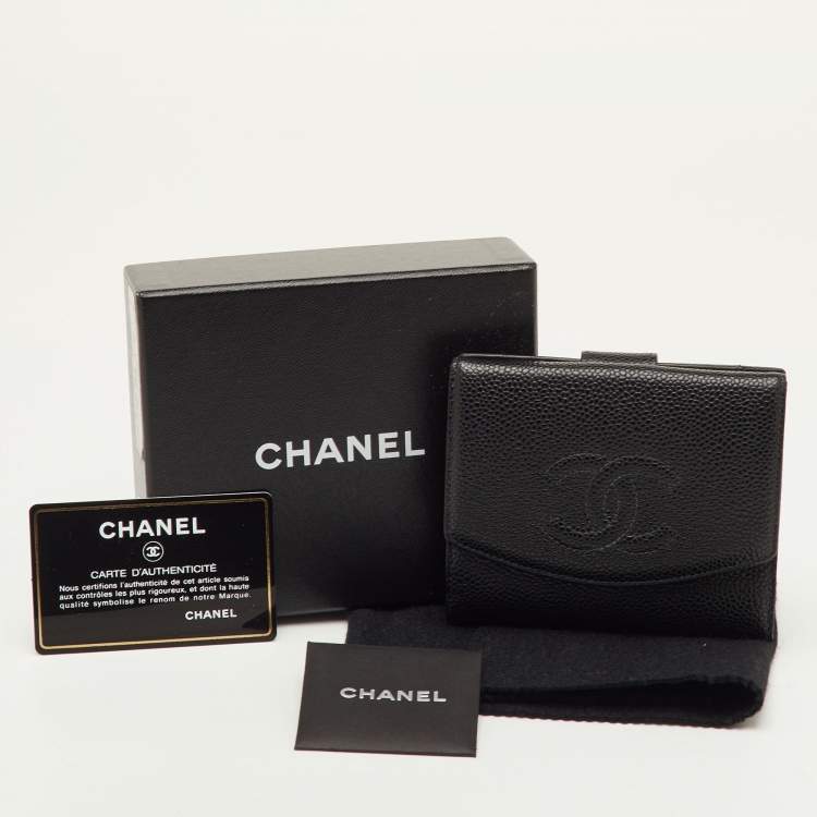 Pre Owned Chanel Black Caviar Leather CC Interlocking Compact Wallet