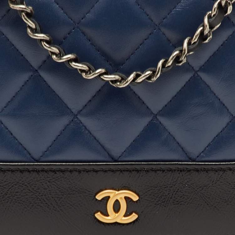 Pre Owned Chanel CC Gabrielle Navy Blue/Black Quilted Leather Wallet On Chain