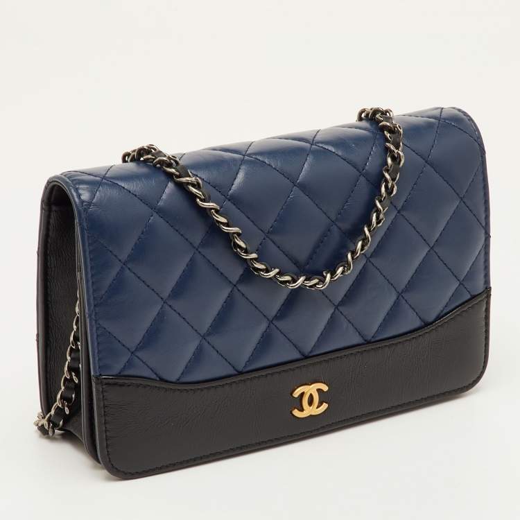 Pre Owned Chanel CC Gabrielle Navy Blue/Black Quilted Leather Wallet On Chain