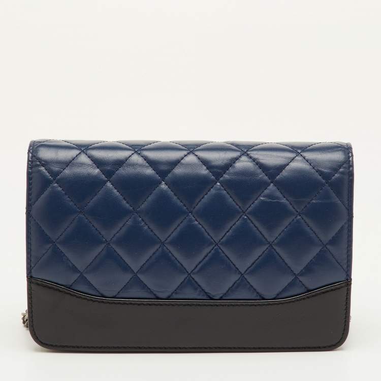 Pre Owned Chanel CC Gabrielle Navy Blue/Black Quilted Leather Wallet On Chain
