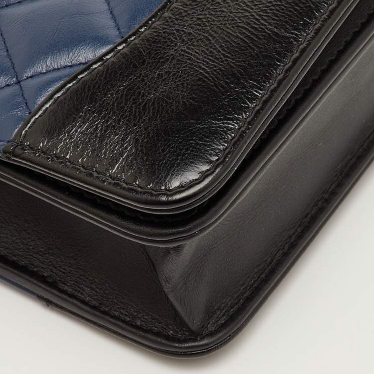 Pre Owned Chanel CC Gabrielle Navy Blue/Black Quilted Leather Wallet On Chain