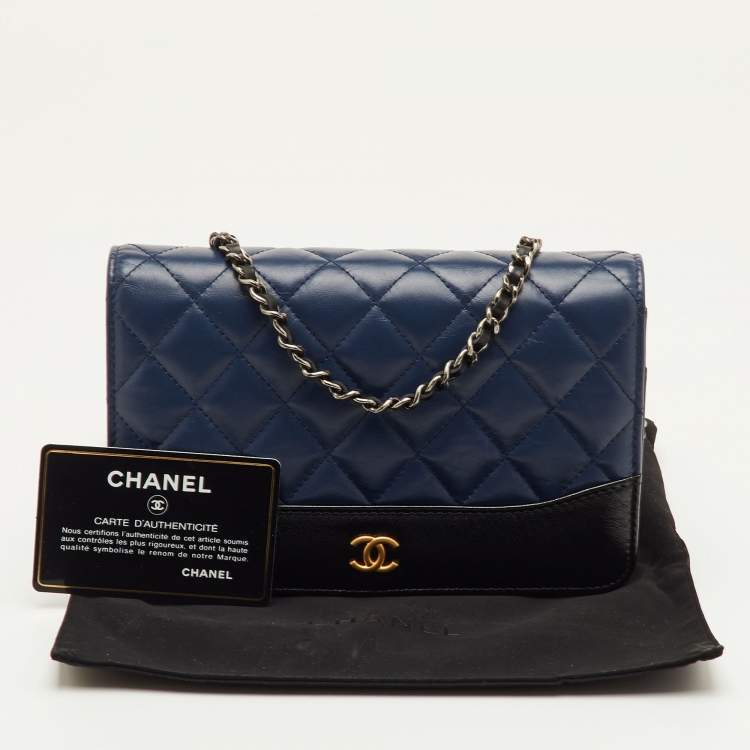 Pre Owned Chanel CC Gabrielle Navy Blue/Black Quilted Leather Wallet On Chain
