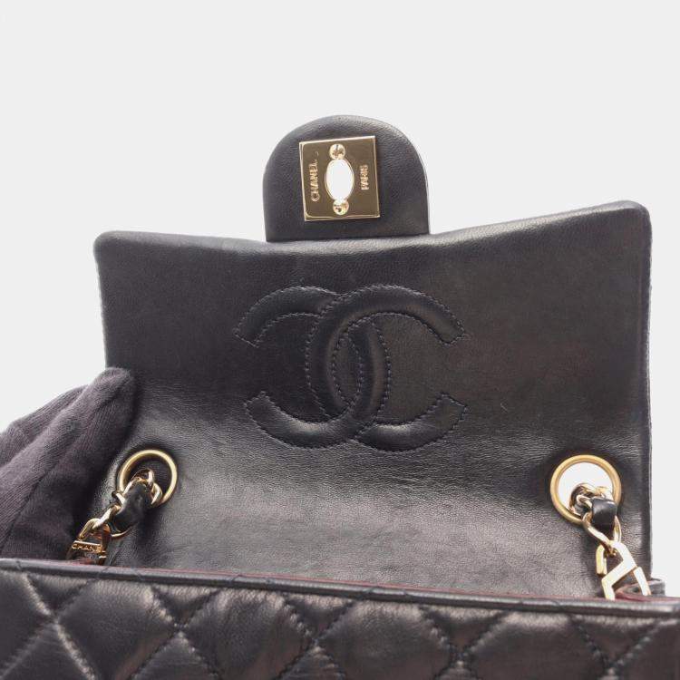 Pre Owned Chanel Turnlock Flap Leather Shoulder Bag