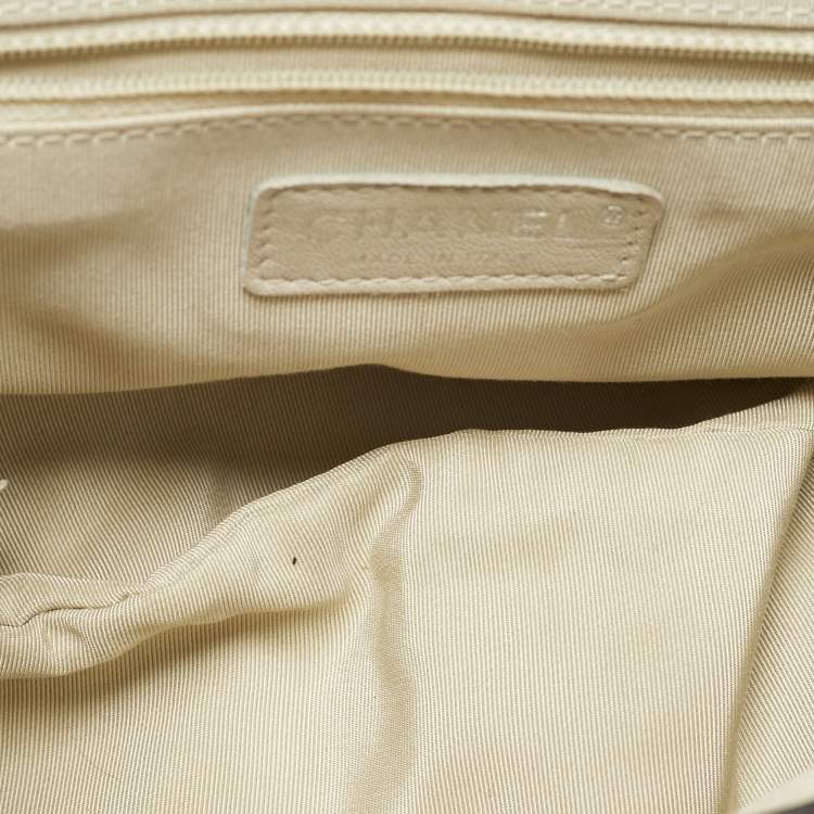 Pre Owned Chanel Chain Around Navy Blue Quilted Leather Bag