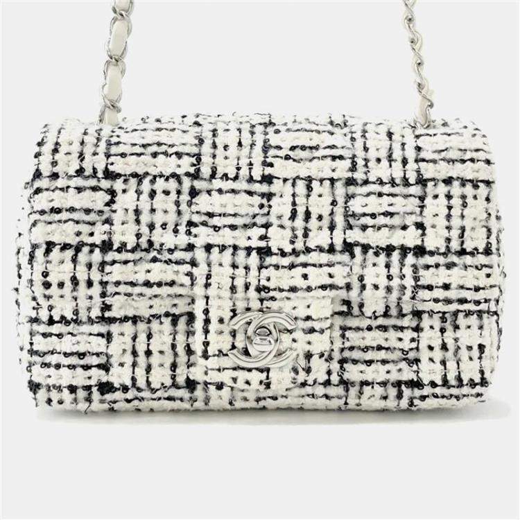 Pre Owned Chanel Mini Matelasse Chain shoulder White/Black Tweed