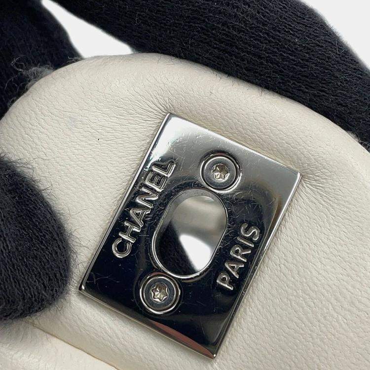 Pre Owned Chanel Mini Matelasse Chain shoulder White/Black Tweed