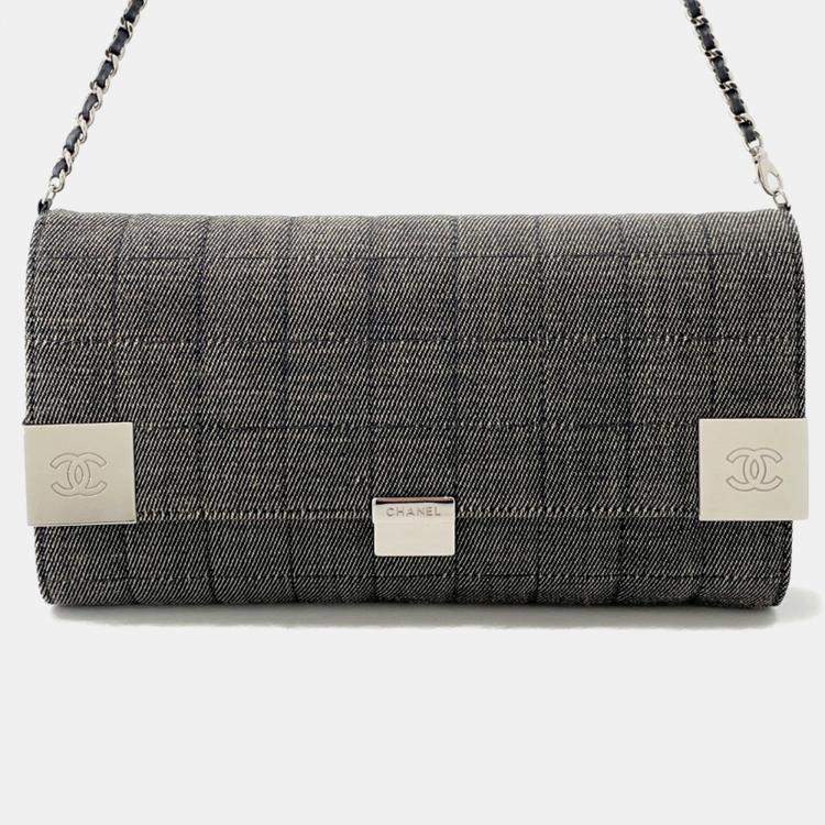 Pre Owned Chanel Chocolate Bar Chain Shoulder Bag Navy Denim